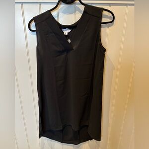 CLOSETRIX Ladies Size Small Short Sleeve V-Neck Dress Shirt NWT